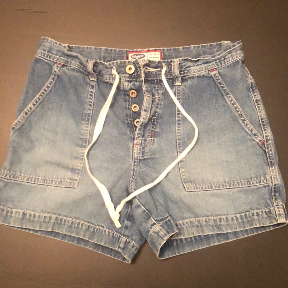 Old navy women’s denim shorts